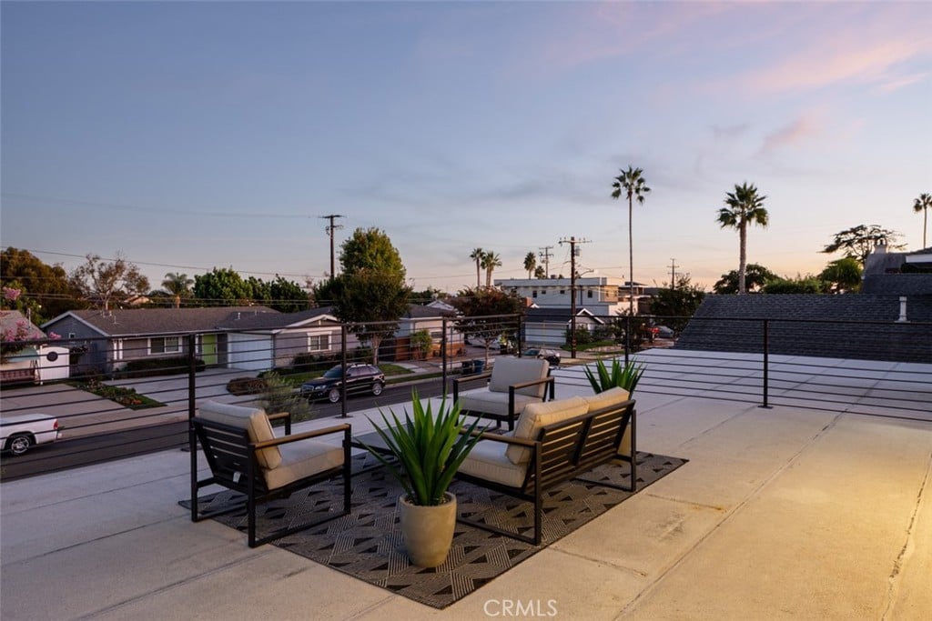 1737 Harbor Way