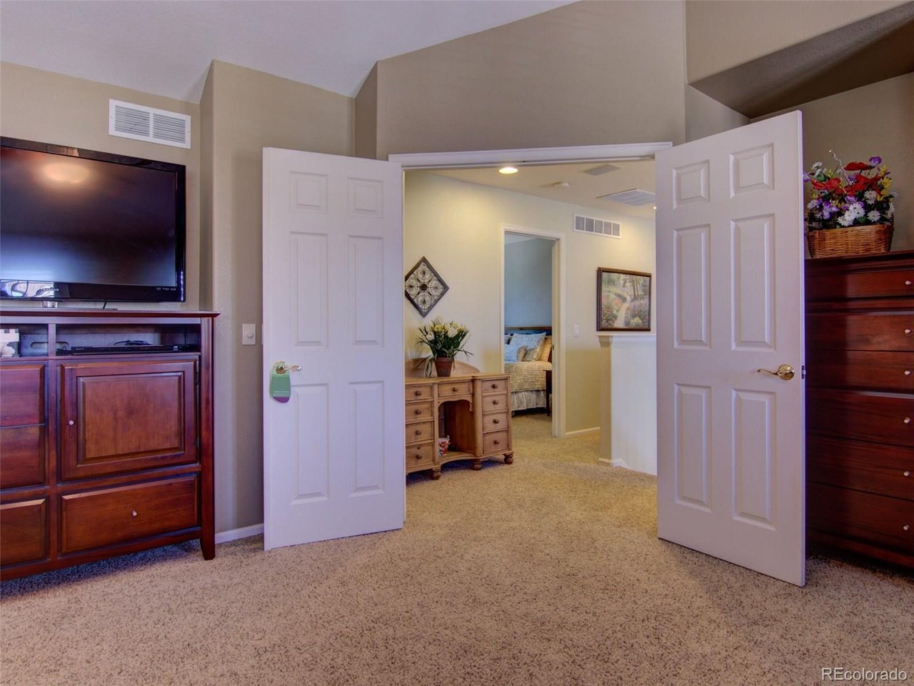 5086 Buena Vista Blv