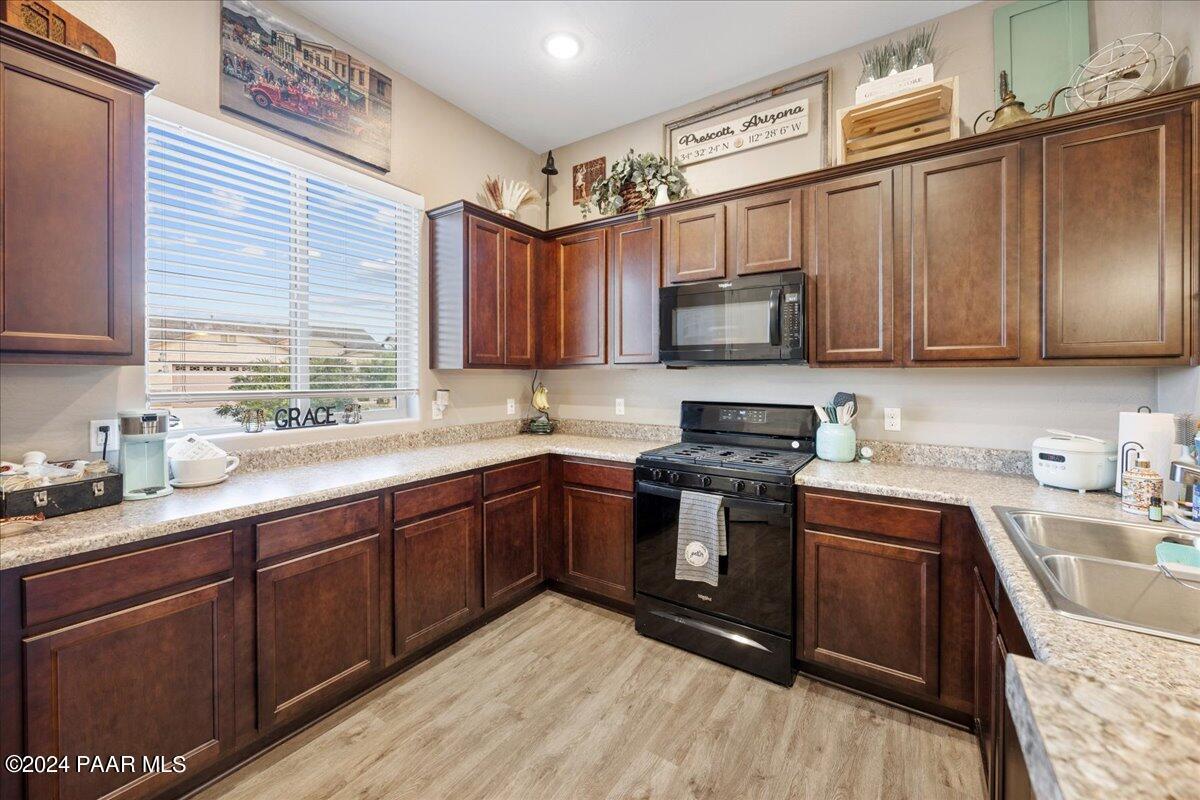 6381 E Beckett Trl
