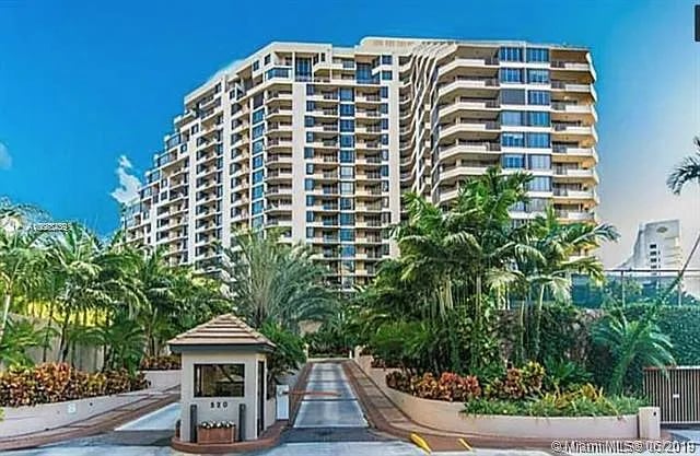 520 Brickell Key Dr #A616