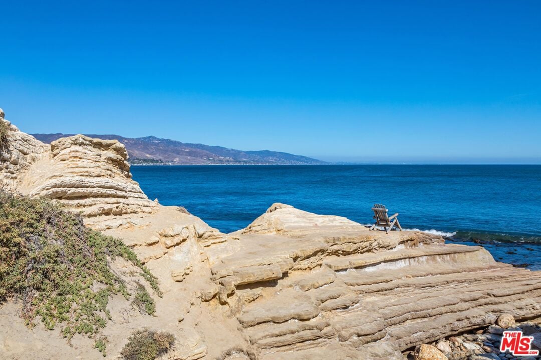 Echelon Pavilion, Grayfox St, 90265