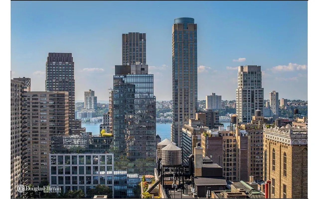 2025 Broadway, #24CDE