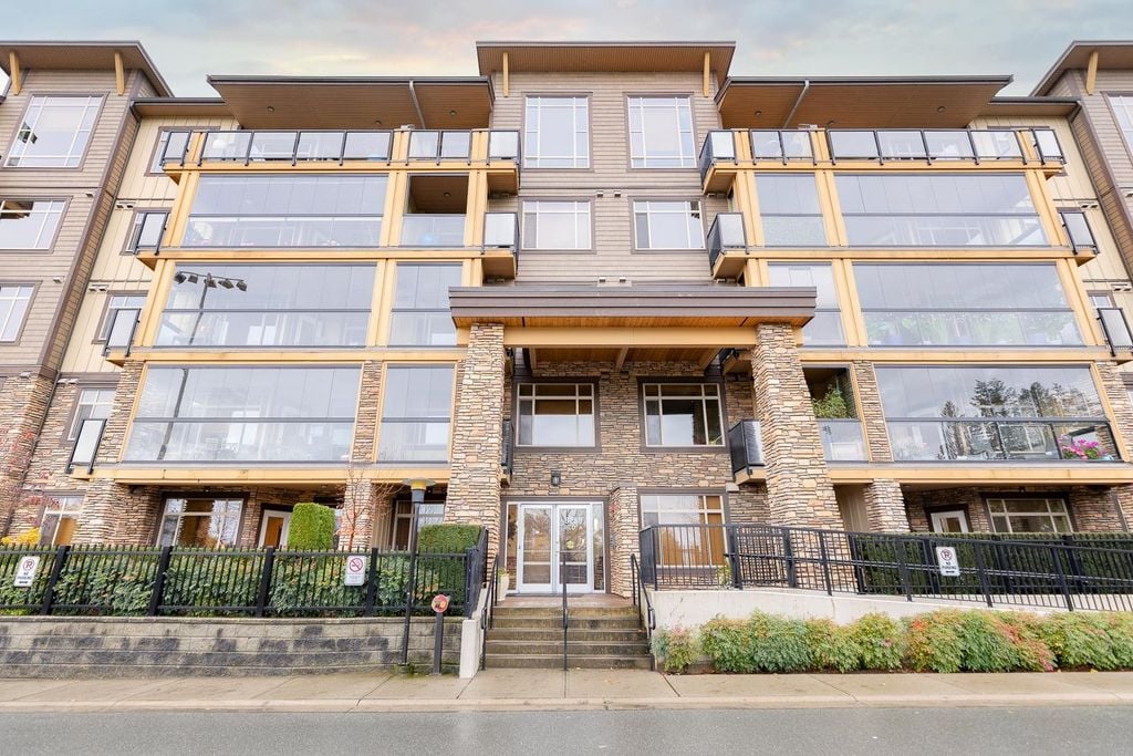 8258 207A St, #404