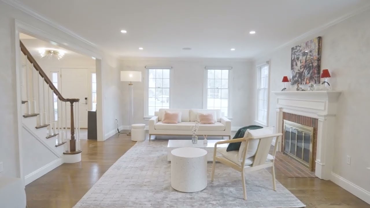 8 Delaney Drive, Walpole