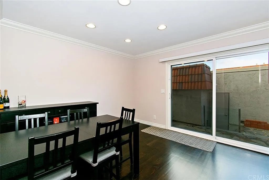 28024 Ridgebluff Ct