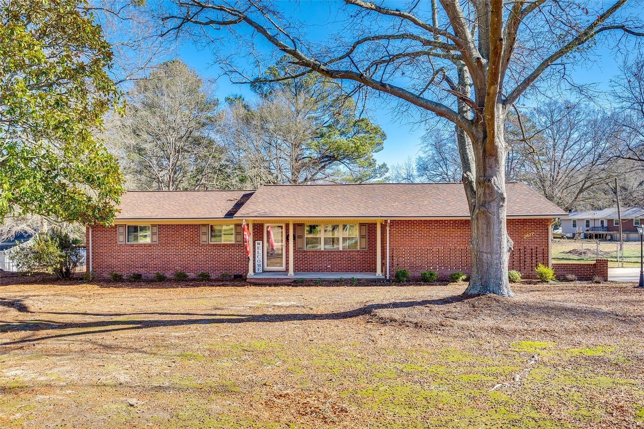 2677 Knotty Pine Dr