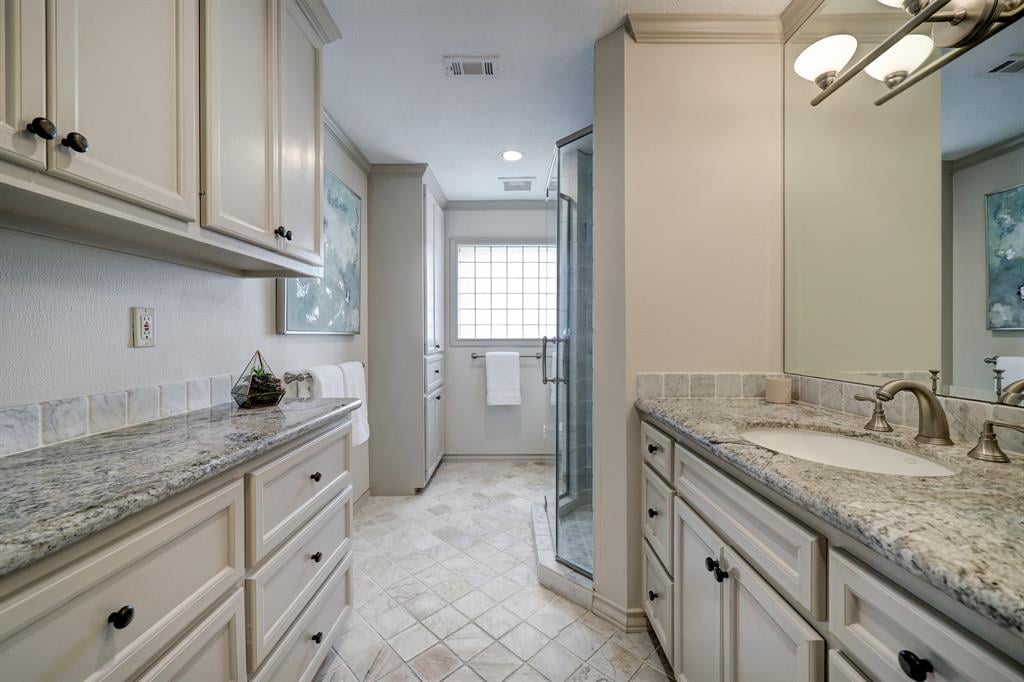 2103 Stoney Brook Dr