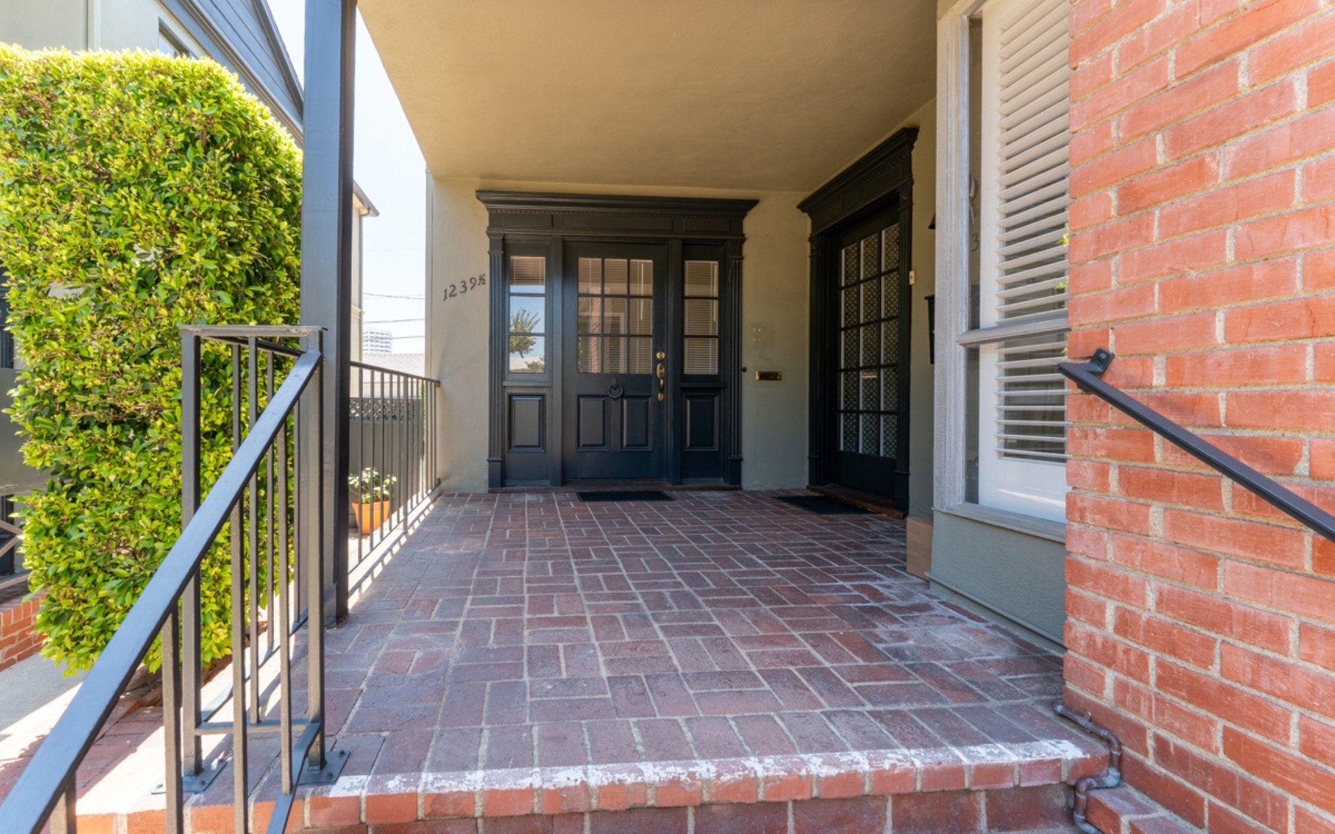 1235 S Beverly Glen Boulevard