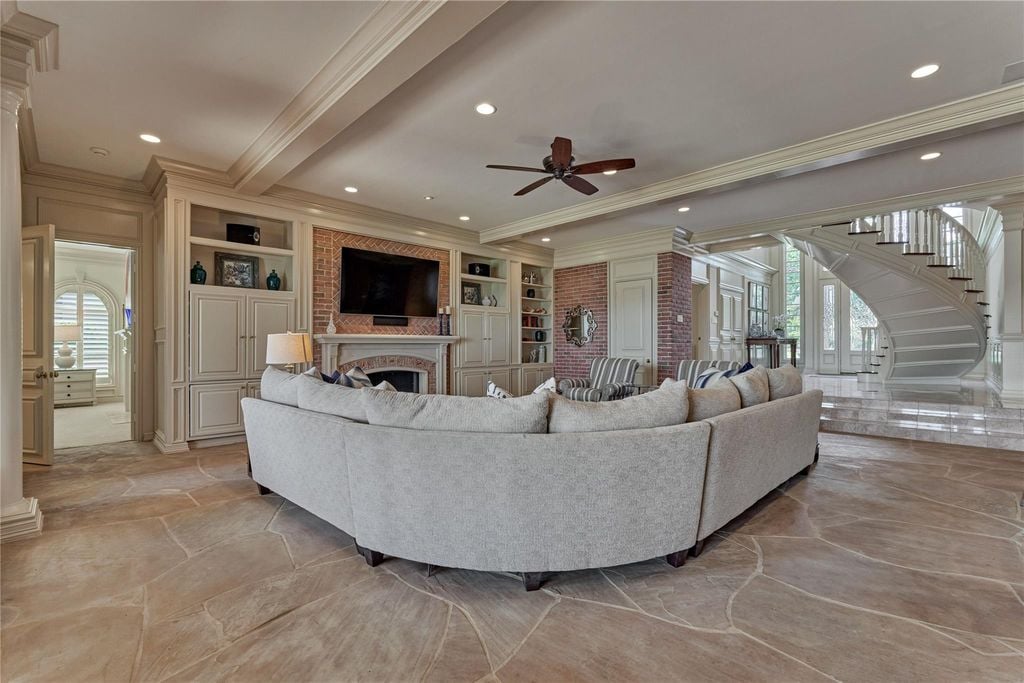 36 Bentwater Bay Cir