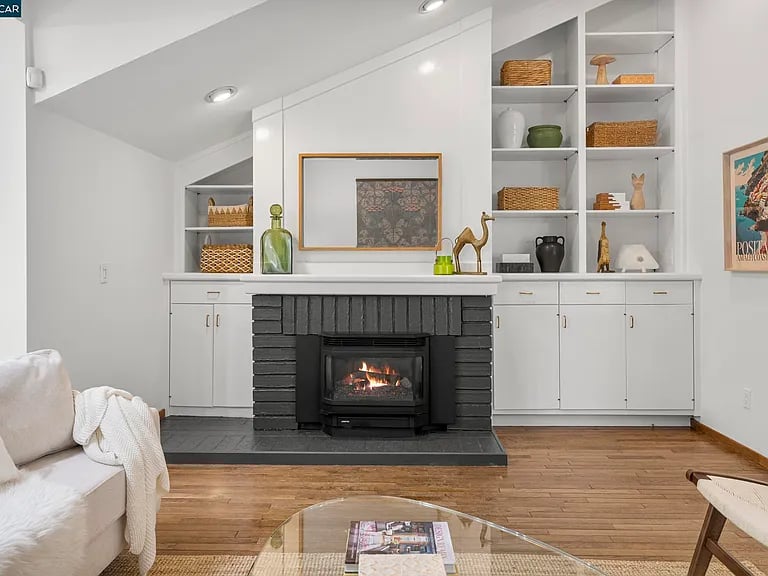28 Curlew Way, Novato