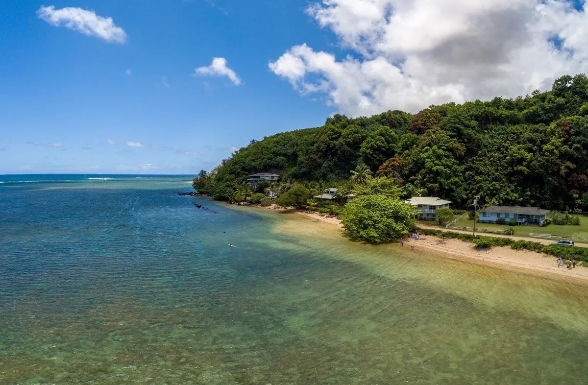 ANINI BEACH NORTHSHORE KAUAI