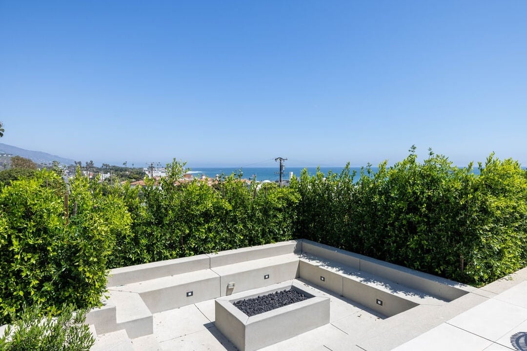 Zenith Horizon, Malibu Rd, 90265