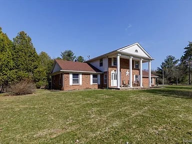 2311 Slattery Rd