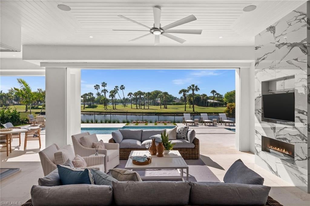 809 Wedge Dr