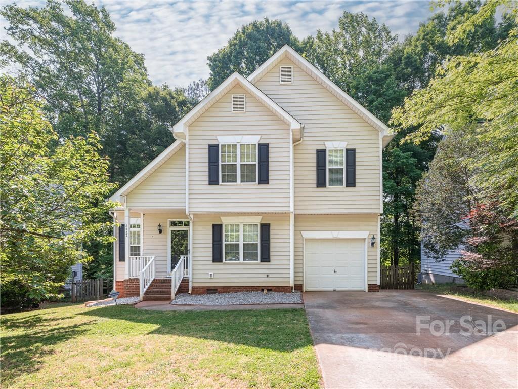 2822 Black Walnut Ln