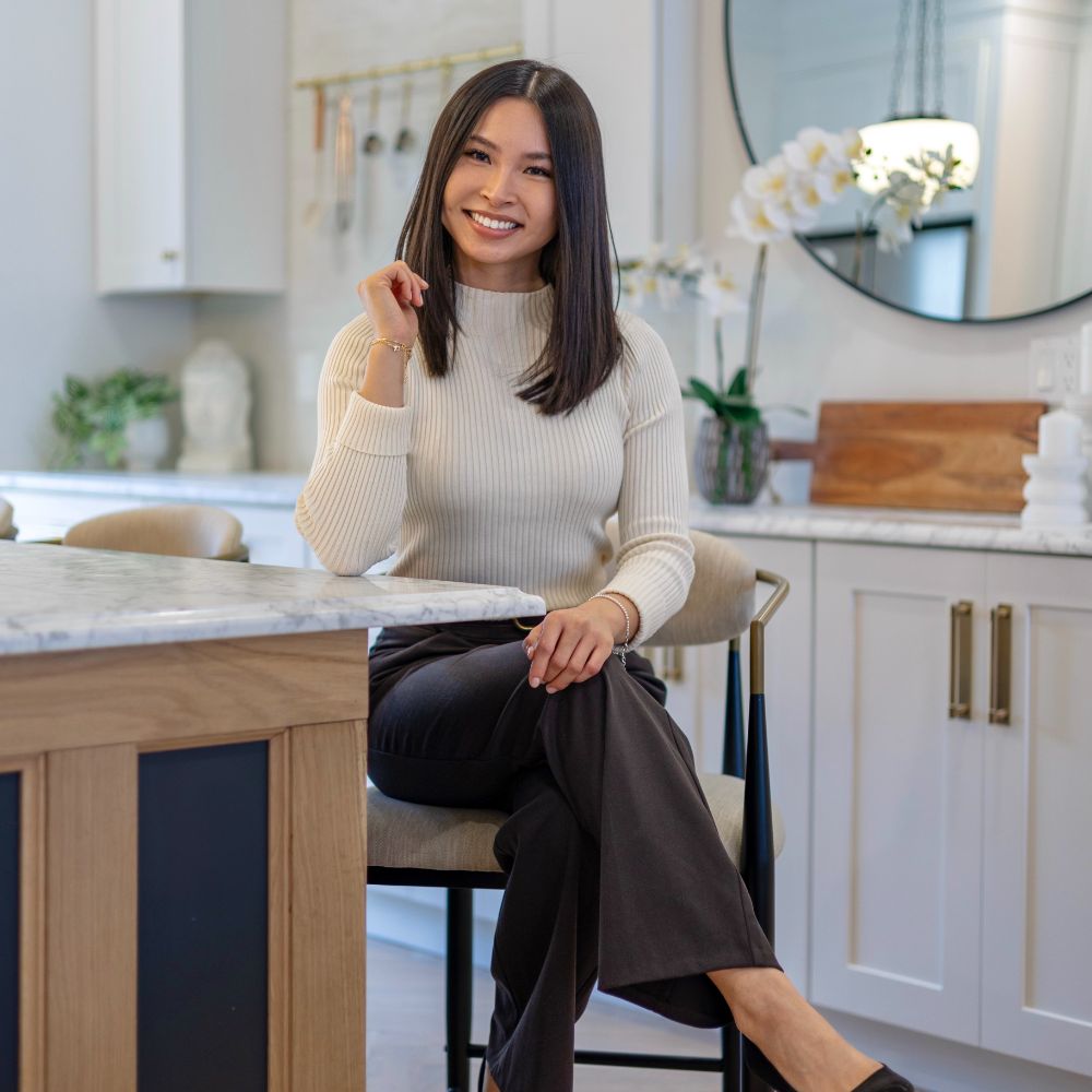 Julie Huang Philadelphia, PA Real Estate Agent Headshot