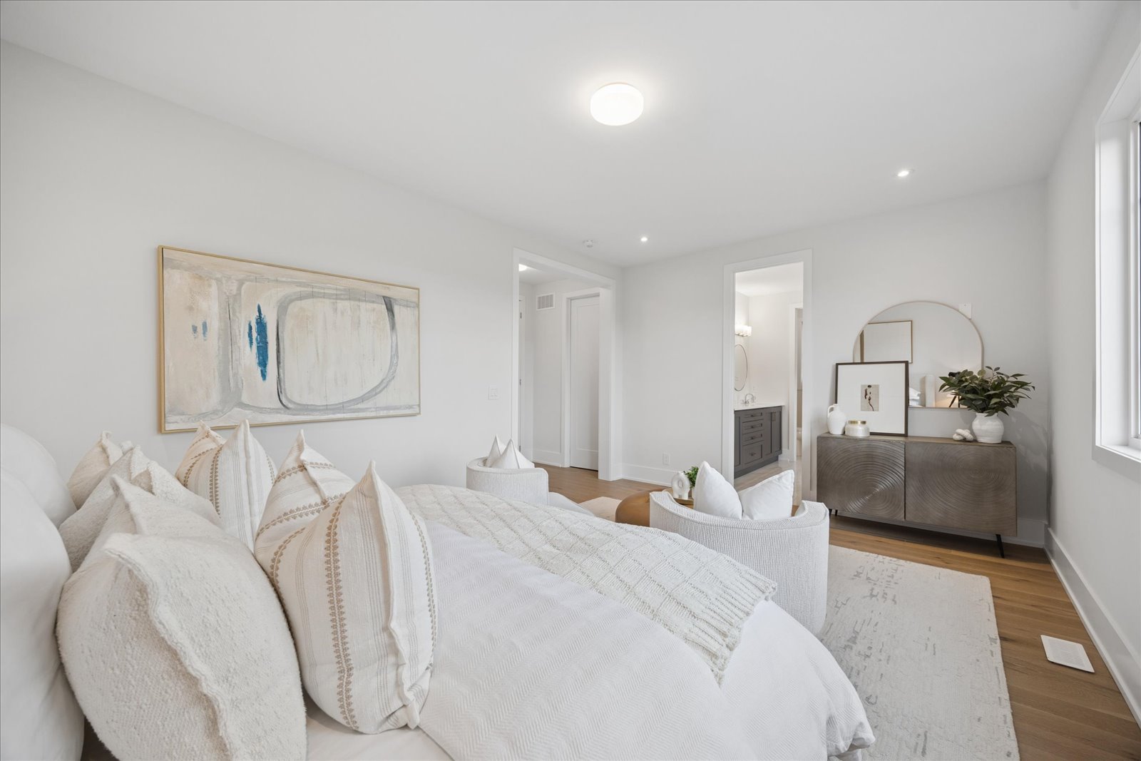 211 Busato Drive, Stouffville