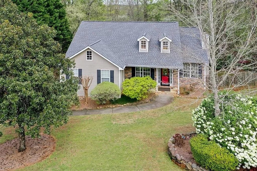 115 Oak Crest Ln