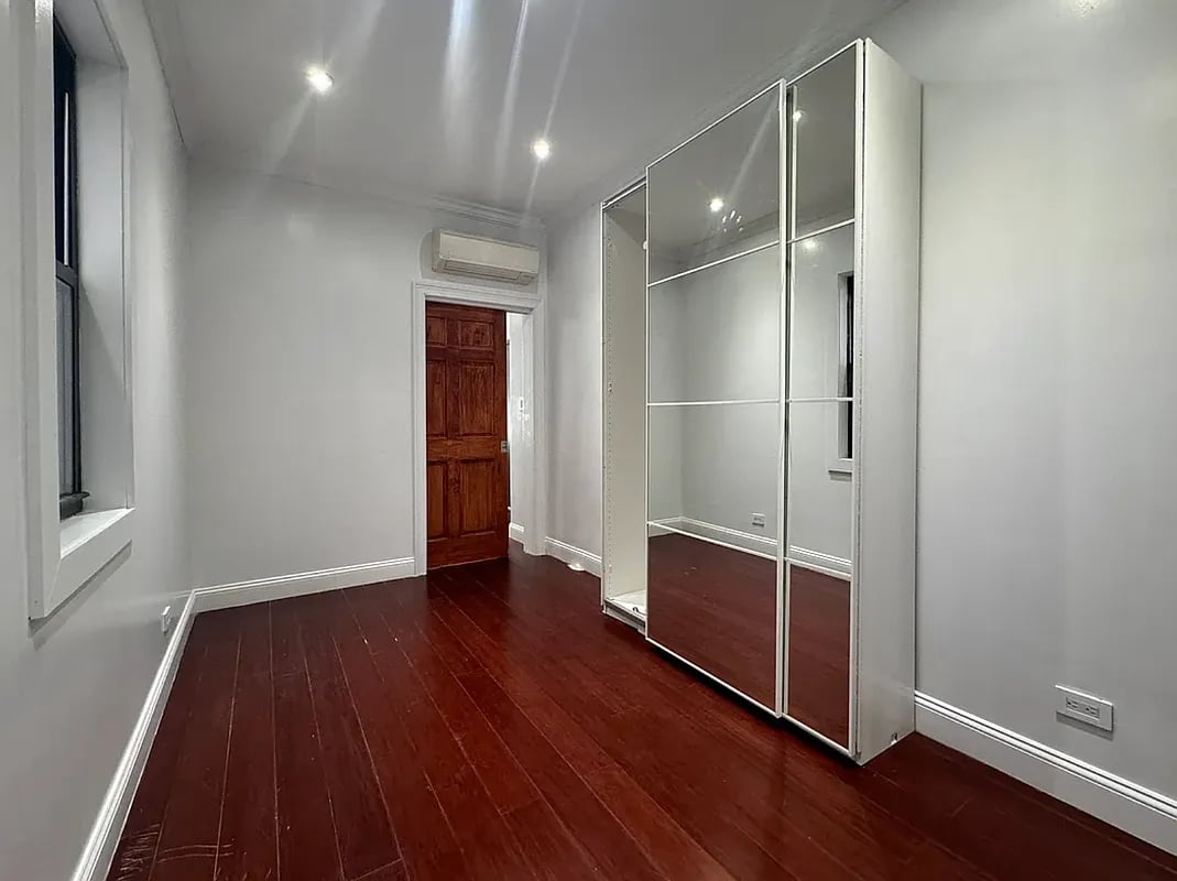 1867 Bleecker St 1L