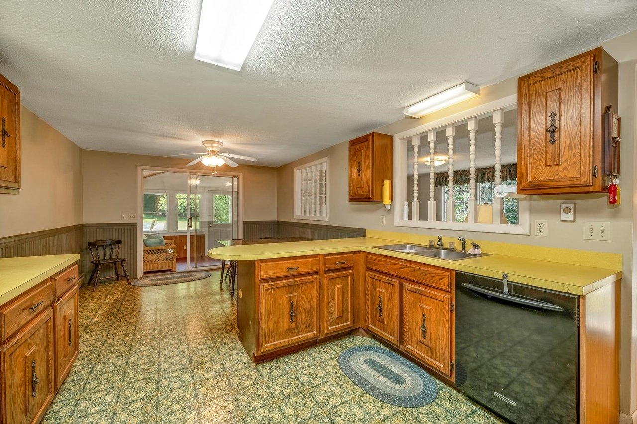 10 Reservoir Rd