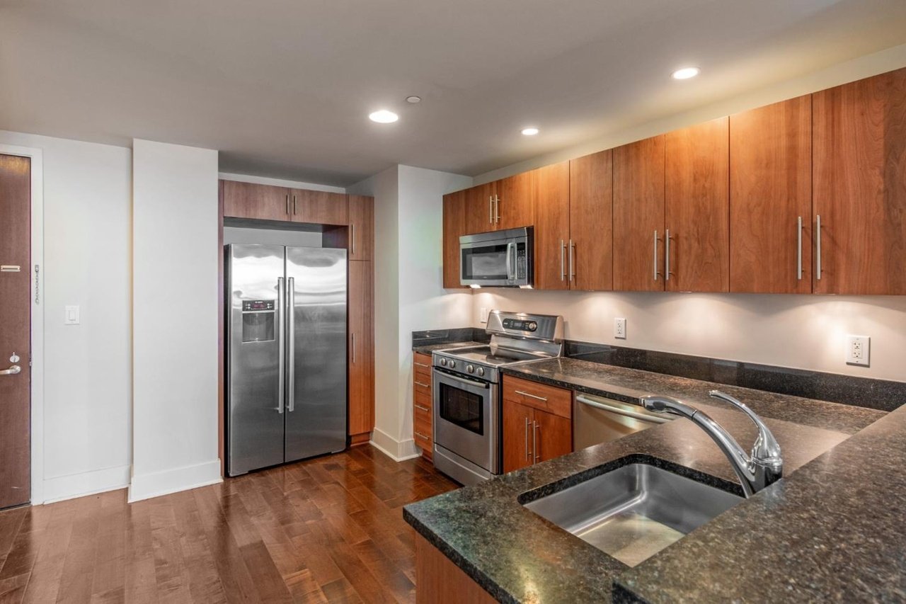 88 E San Fernando St #509