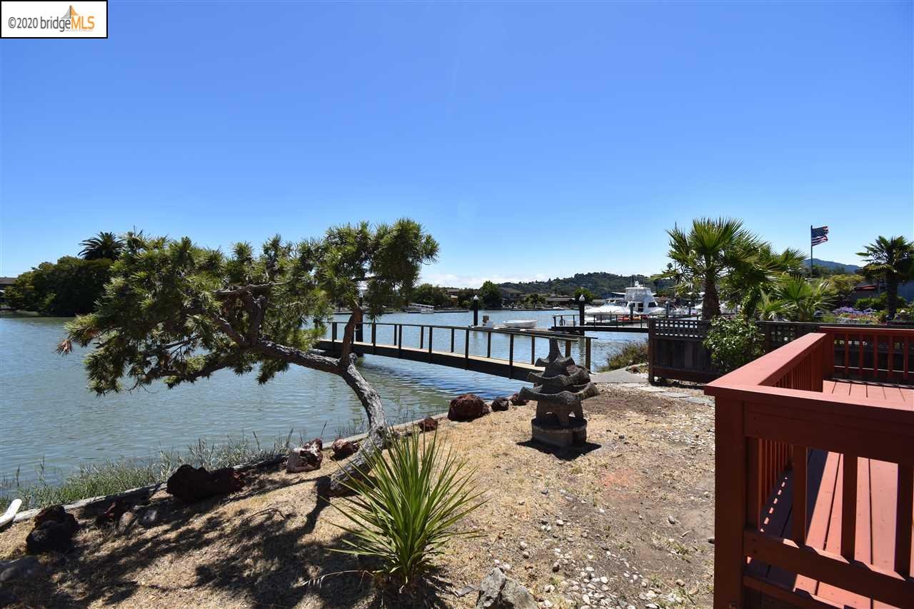 24 Porto Bello Dr