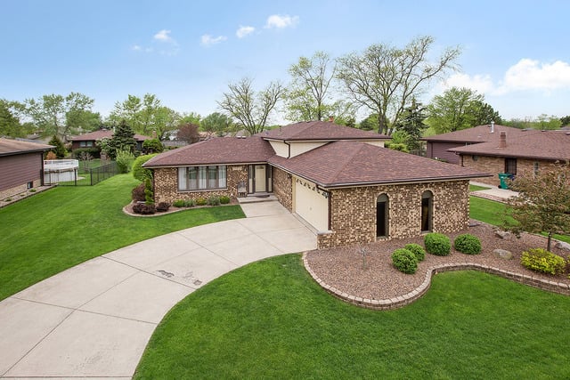 15216 Woodmar Dr