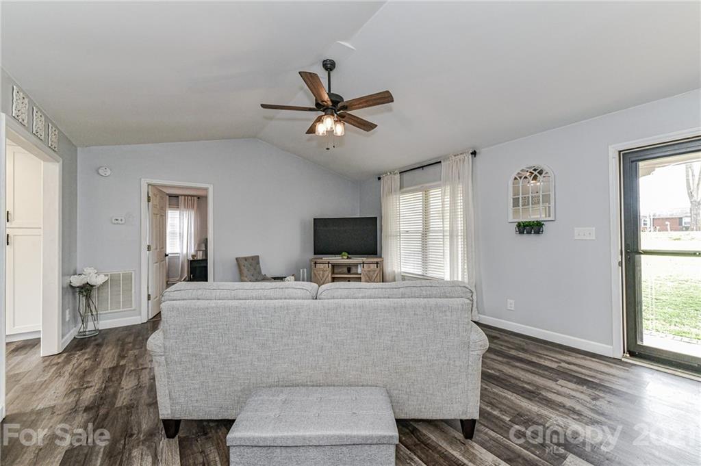 2915 Austin Chaney Rd