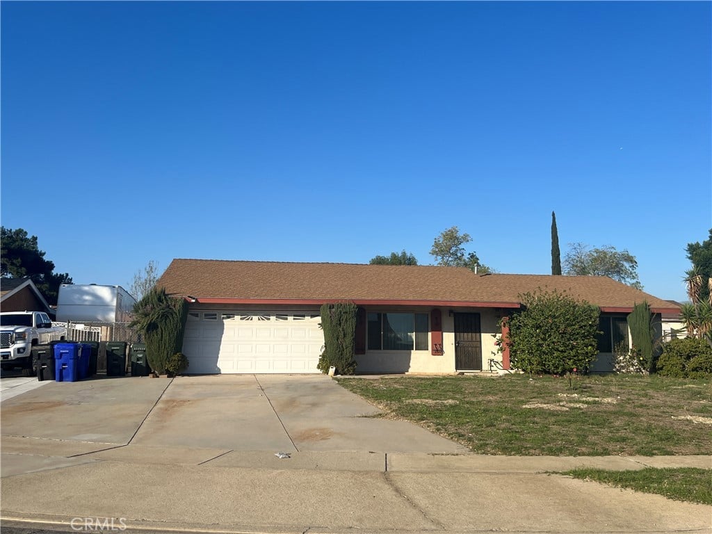 17556 San Jacinto Ct