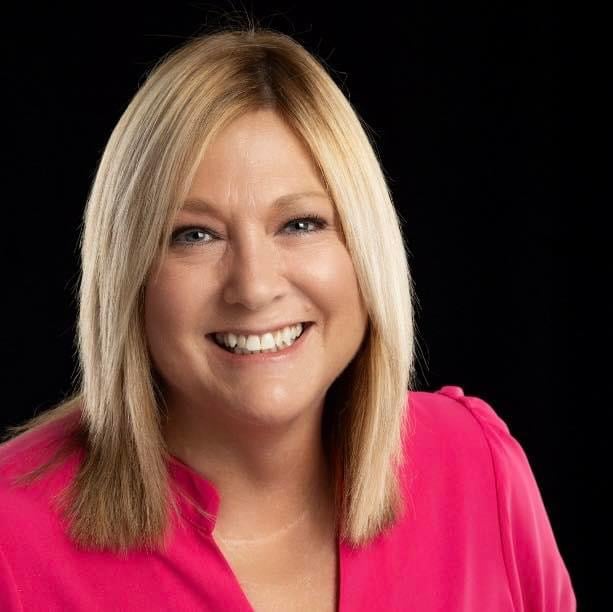 Carie Leyden Lincoln, NE Real Estate Agent Headshot