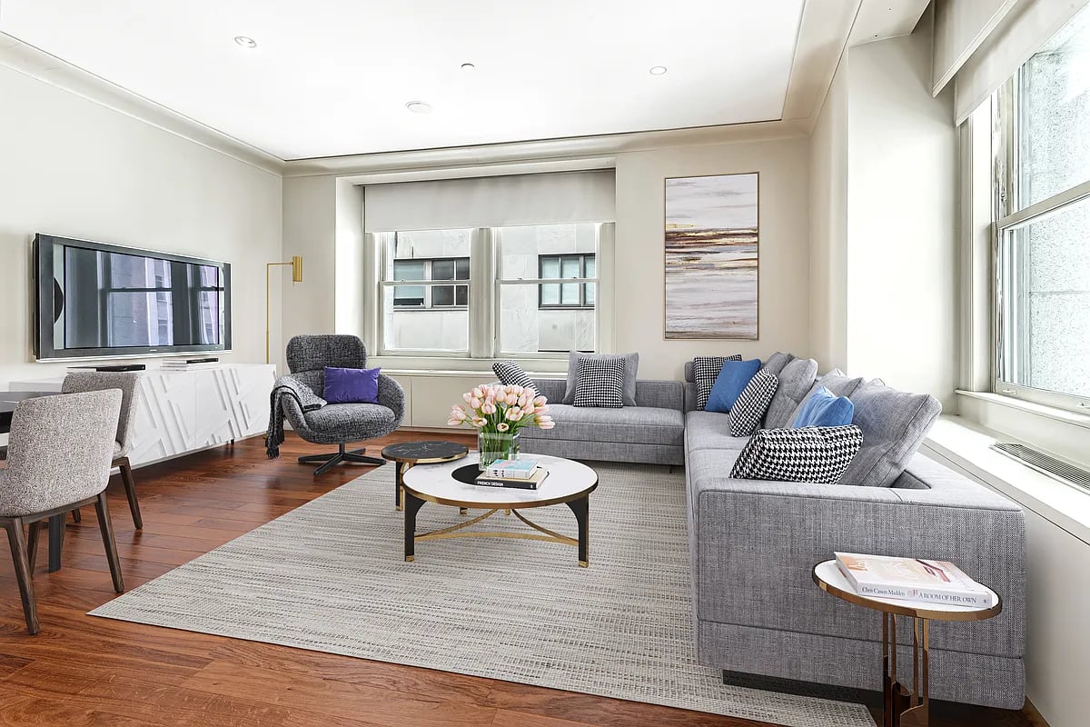 55 Wall St, #800