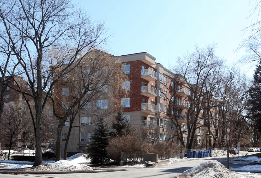 Waterford Place: 5188–5194 Lakeshore Road Burlington, ON