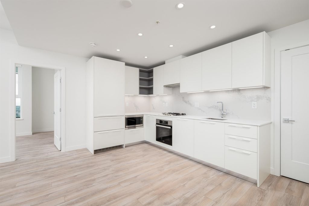 6699 Dunblane Ave, #2804