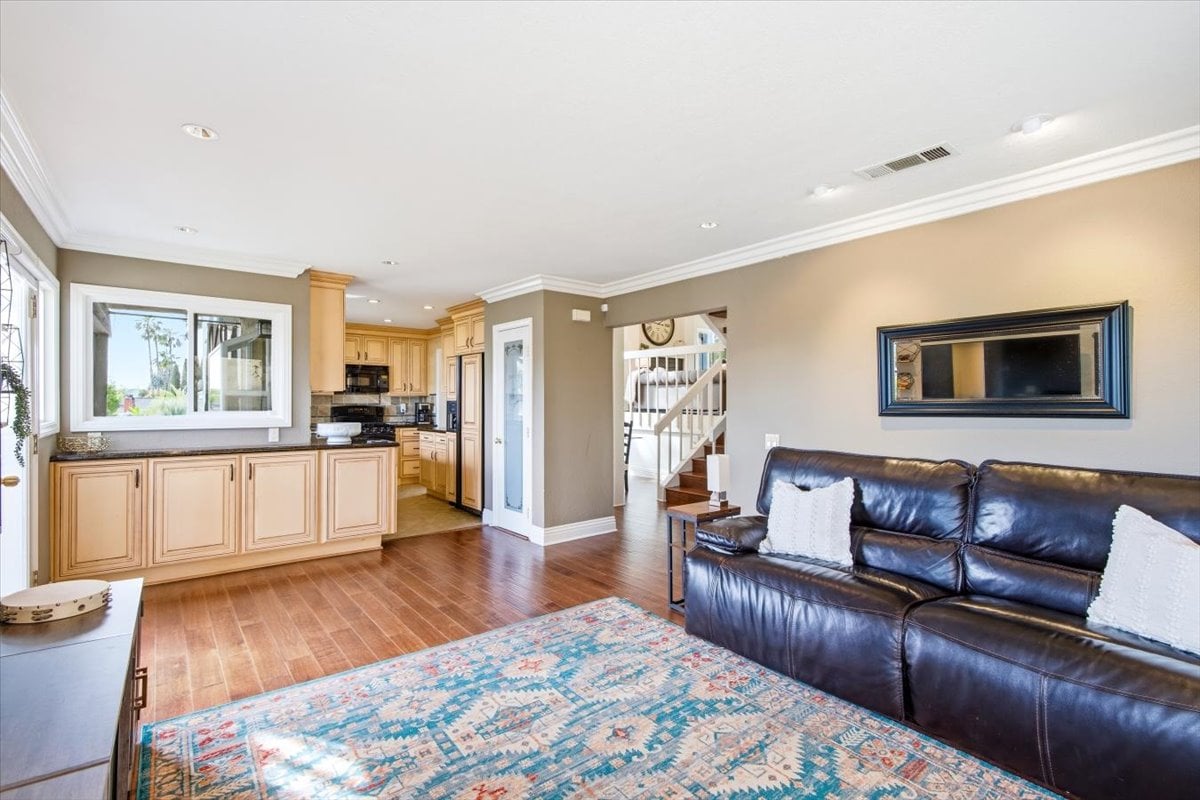 23956 Copenhagen St, Mission Viejo, CA 92691