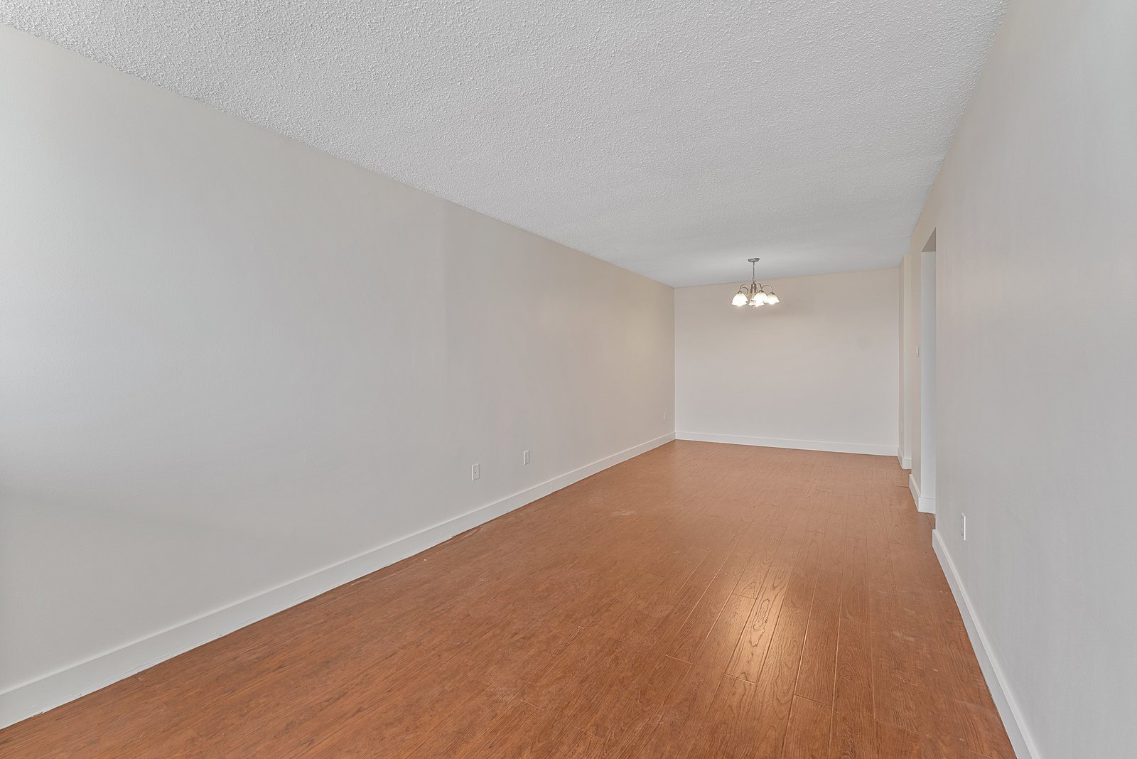 10330 Yonge Street W 707