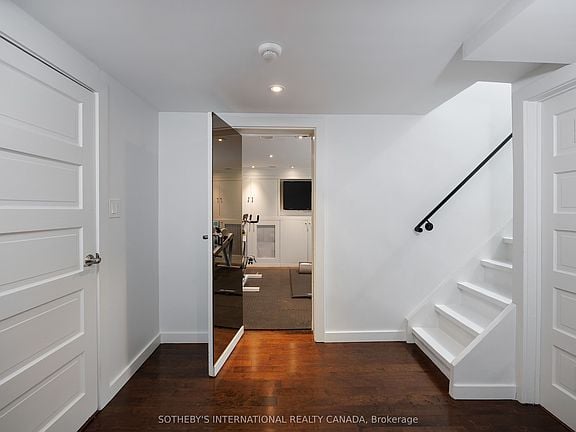 38 The Kingsway
