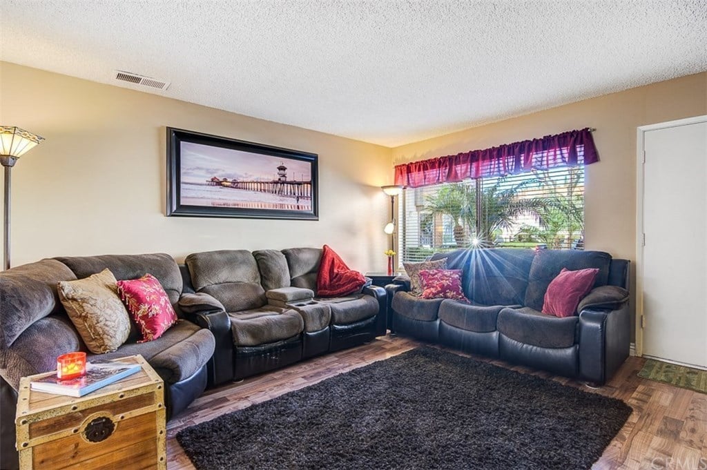 9558 Bickley Dr #6