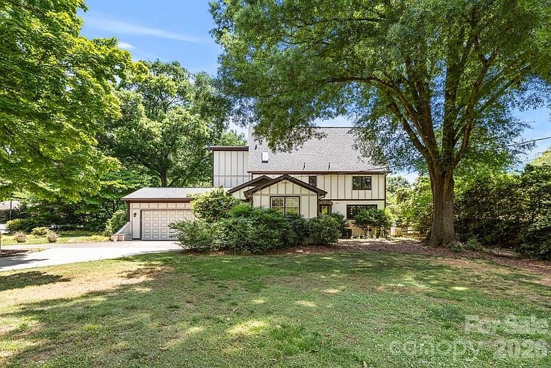 5335 Lansing Dr