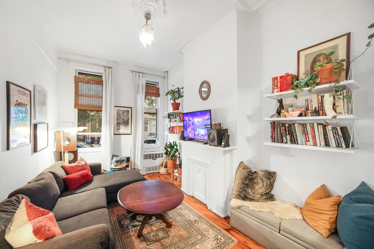 354 Menahan Street Unit: 1R