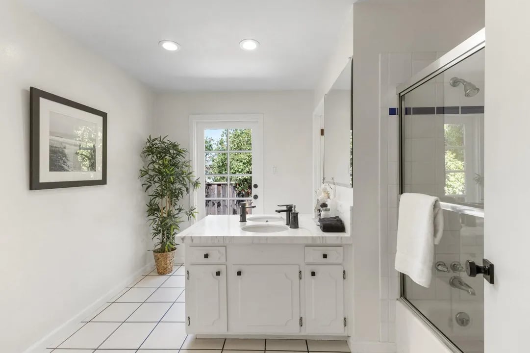 920 Savannah Ct