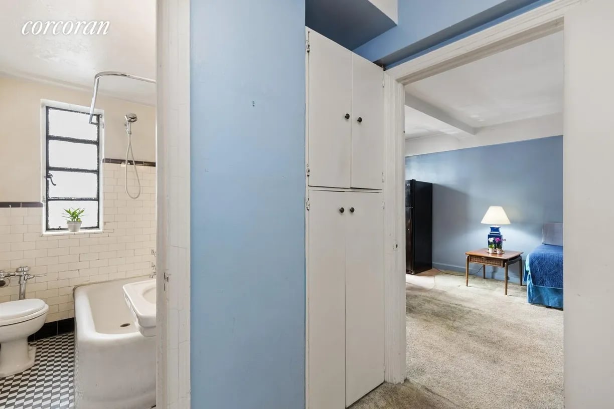 140 E 40th St Apt 4C