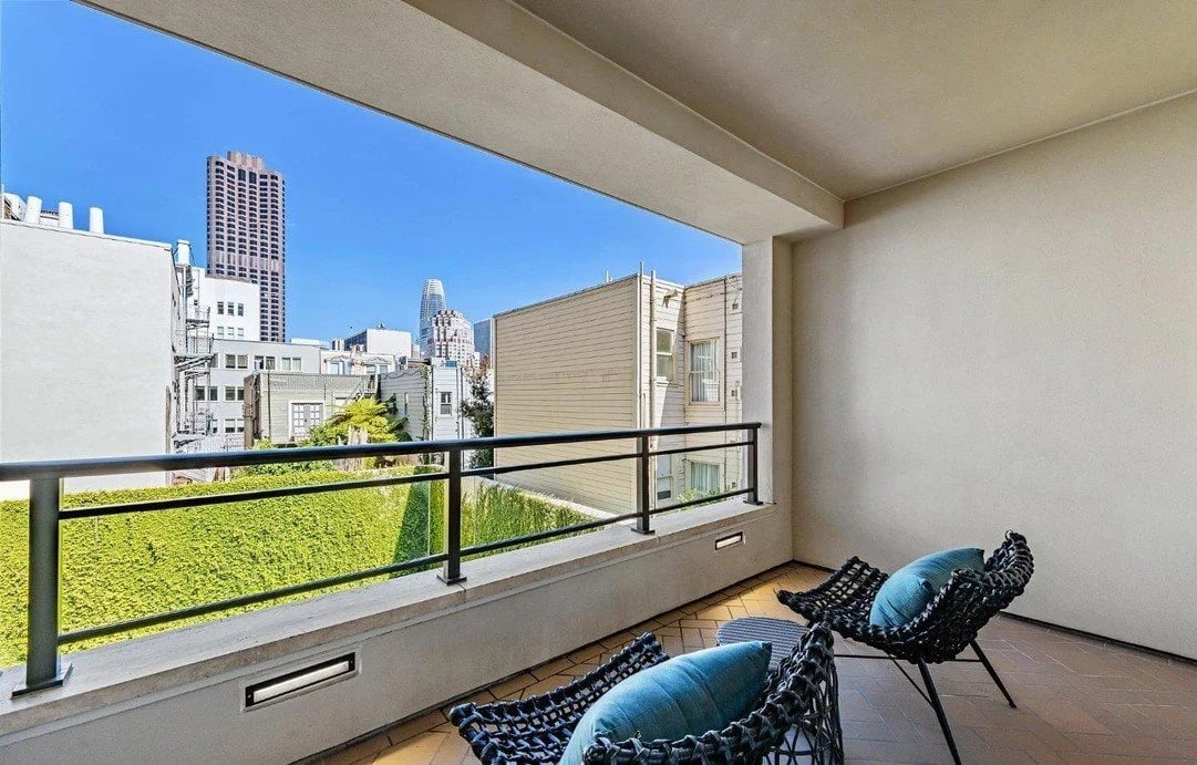 Crescent Nob Hill