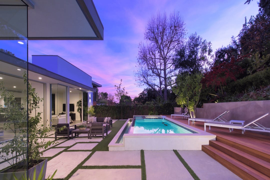 Luxe Summit