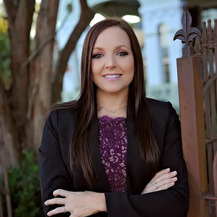 Karla Loupe Houma, LA Real Estate Agent Headshot