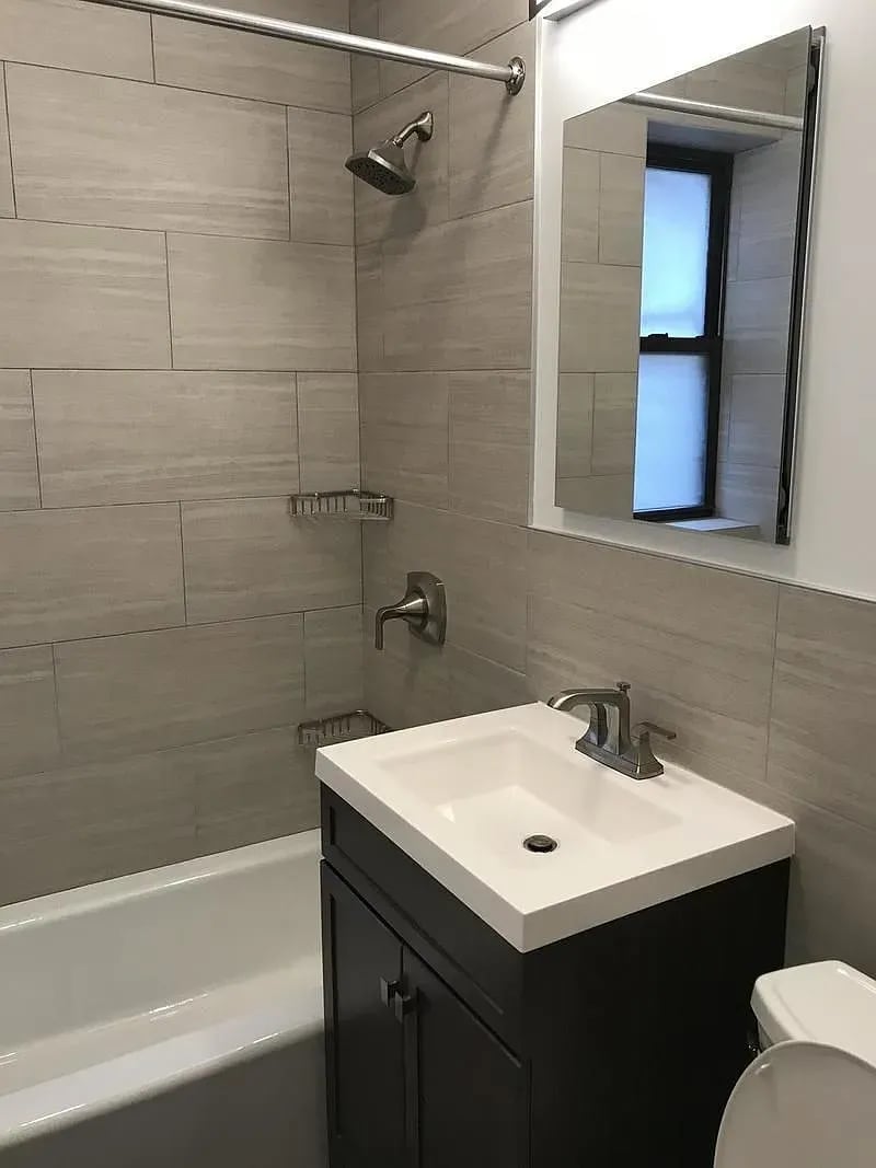 1 Christopher St #3H