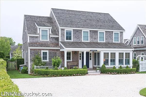 11 Hedgebury Ln