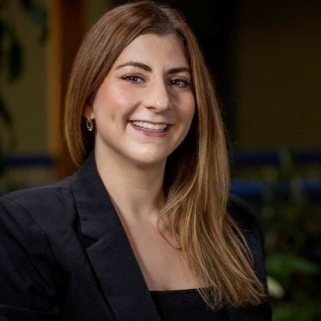 Laura Freimuth Fairport, NY Real Estate Agent Headshot