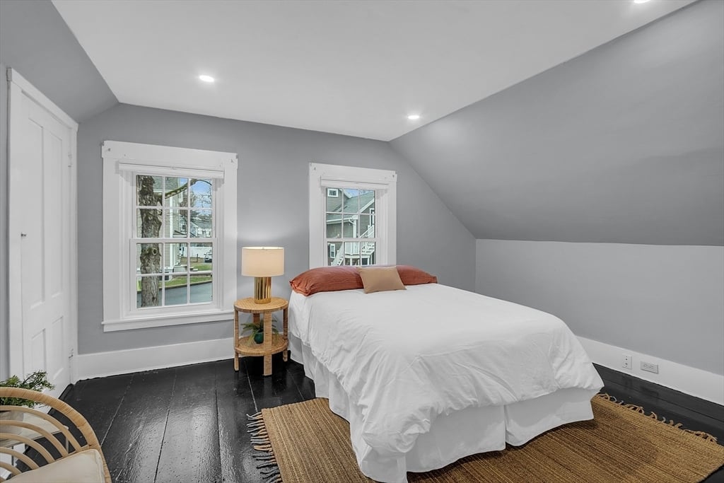 36 Pleasant St