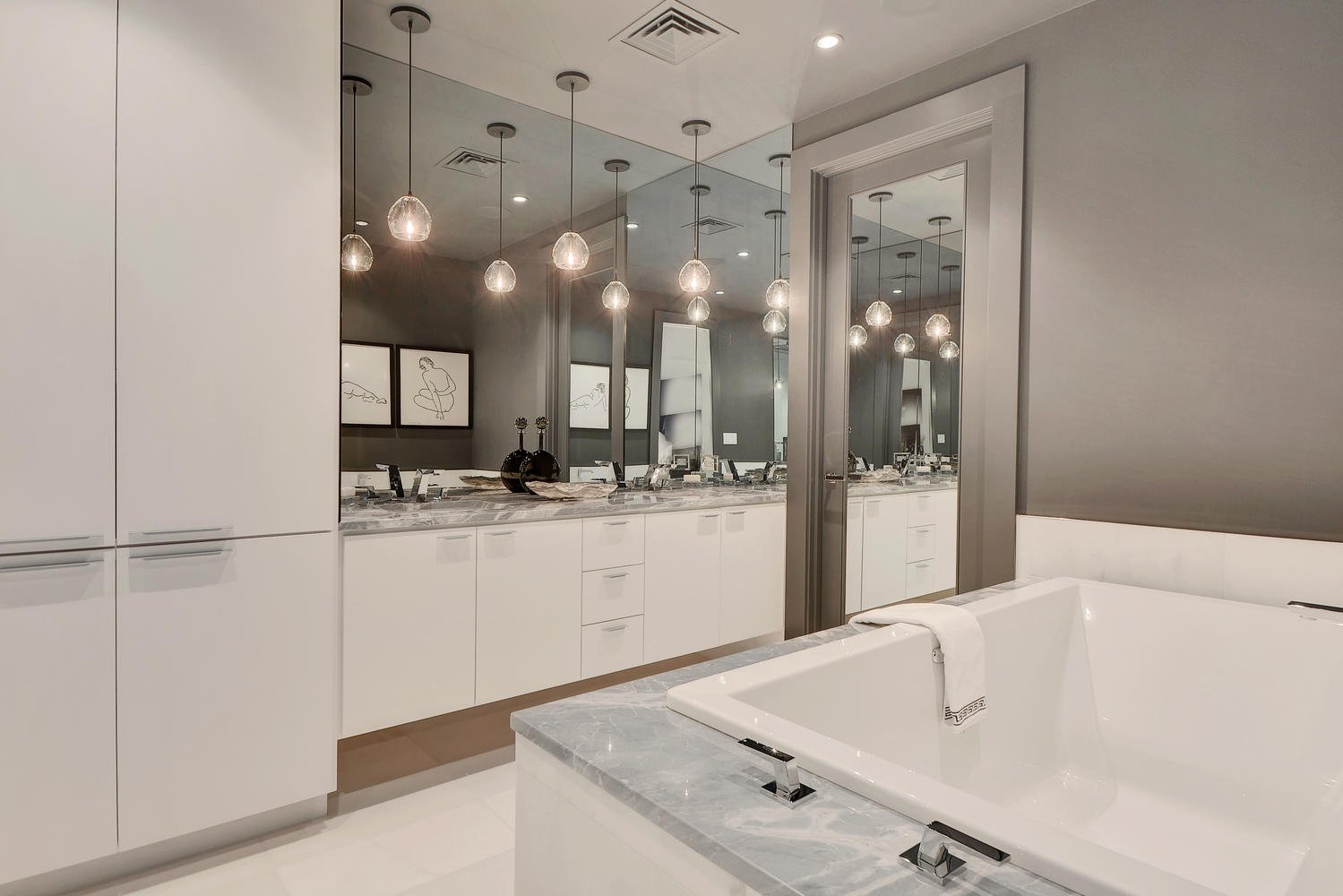 200 Congress Avenue #43ST
