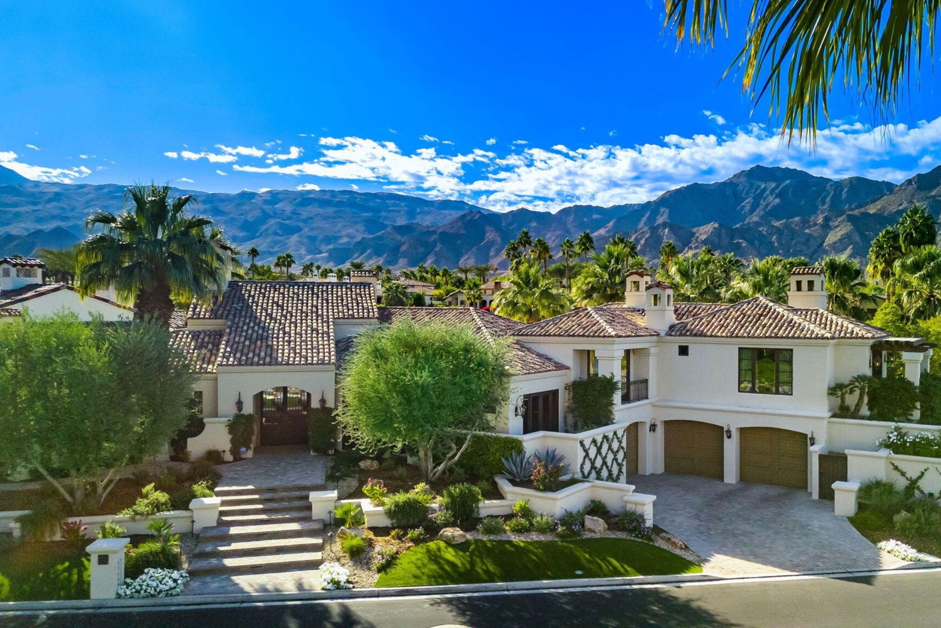 52705 Claret Cove